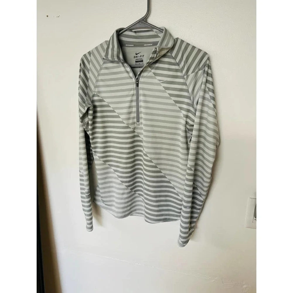 Nike Dri-Fit 1/2 Zip Long Sleeve - Picture 2 of 6